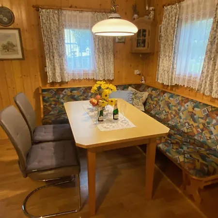 Troadkastn Familie Fritz Passail